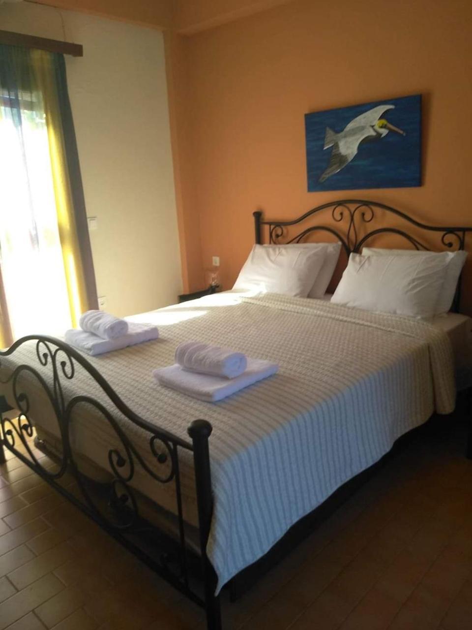 Dionisis Apartments Kounopetra Екстер'єр фото