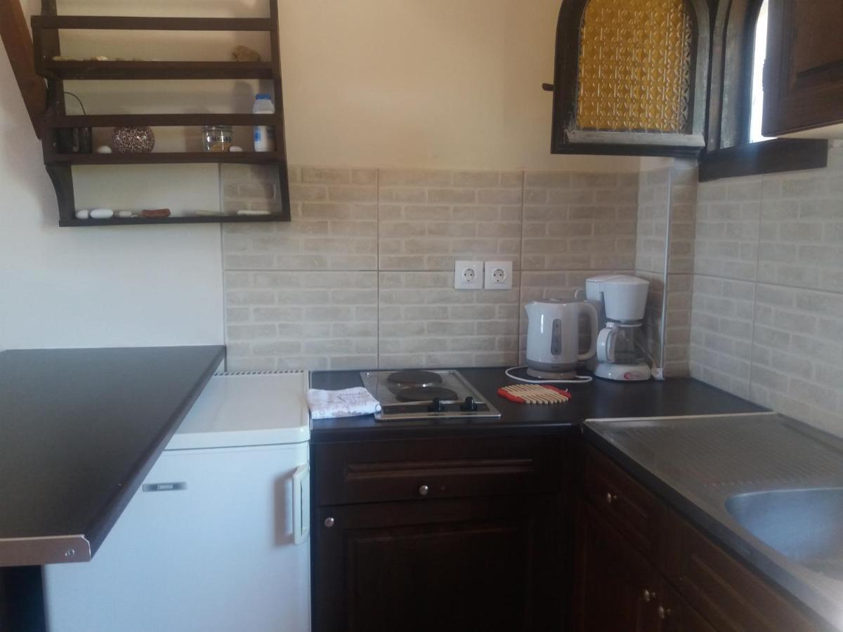 Dionisis Apartments Kounopetra Екстер'єр фото